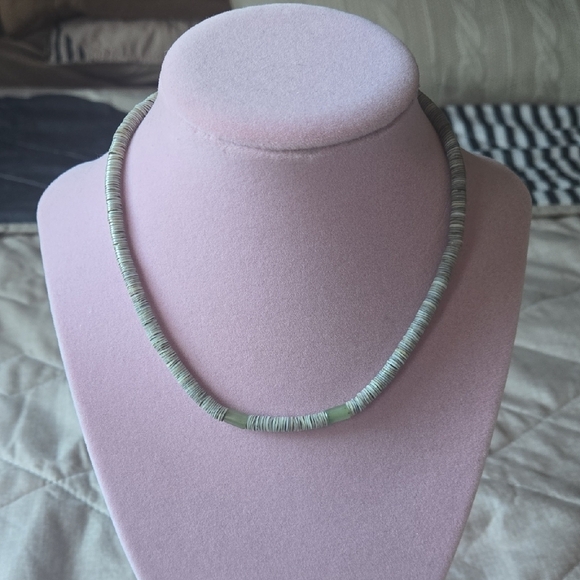 Vintage America Jewelry - Vintage America Elegant Gray Necklace
